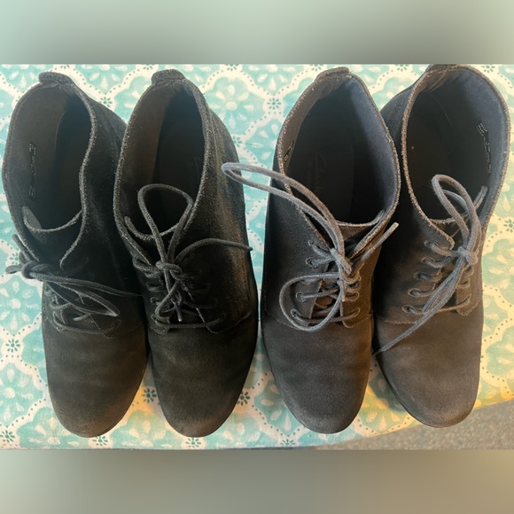 Clarks Shoes - 2 Pr Clarks Leyden Bell Lace Up Suede Boots Sz 8.5 Navy & Black